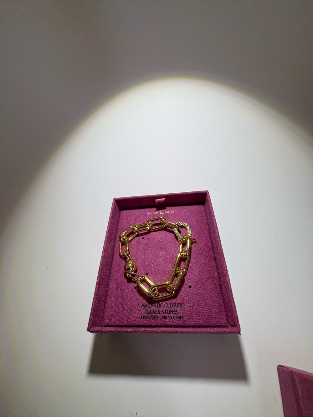 Gold Chain Link Bracelet - Gold - Picture 2 of 4